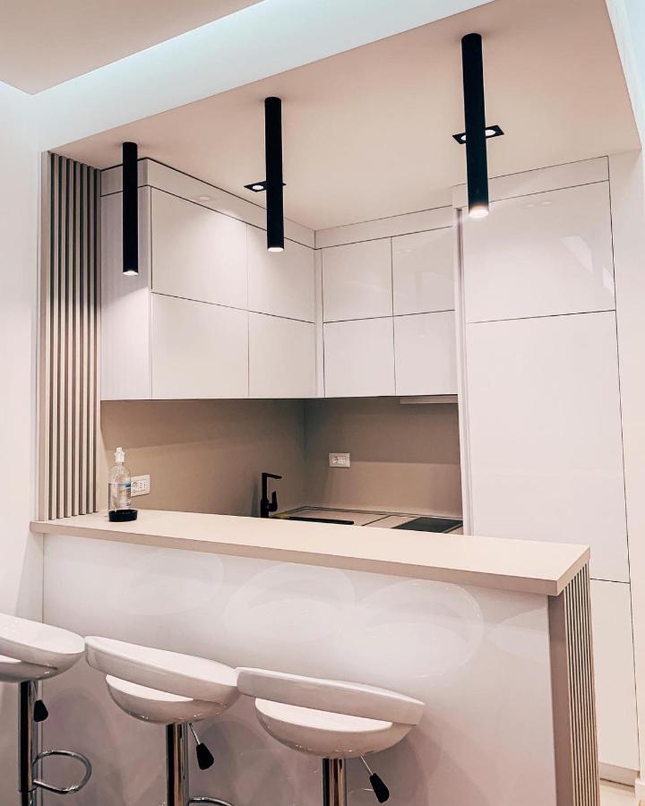 Rent Apartment Lux Soho City Бар Экстерьер фото